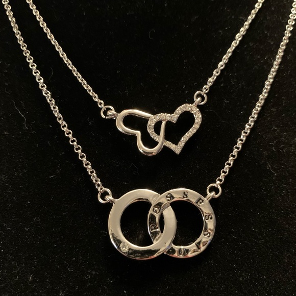 ❤️ Brand New Two Strand Heart Connected Necklace - Picture 3 of 11
